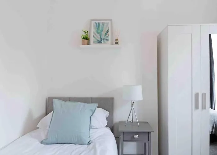 Town Center Apartment In Bishops Stortford