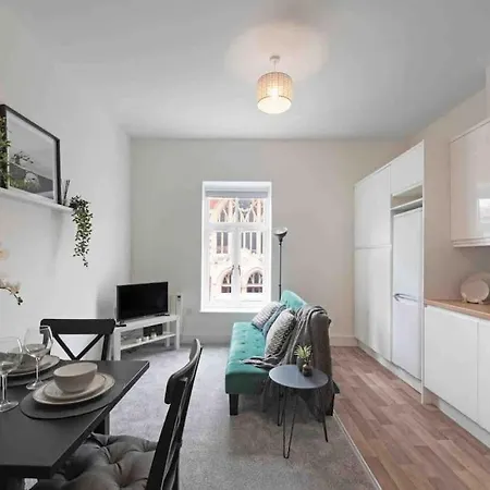 Town Center Apartment In Bishops Stortford Birchanger Extérieur photo